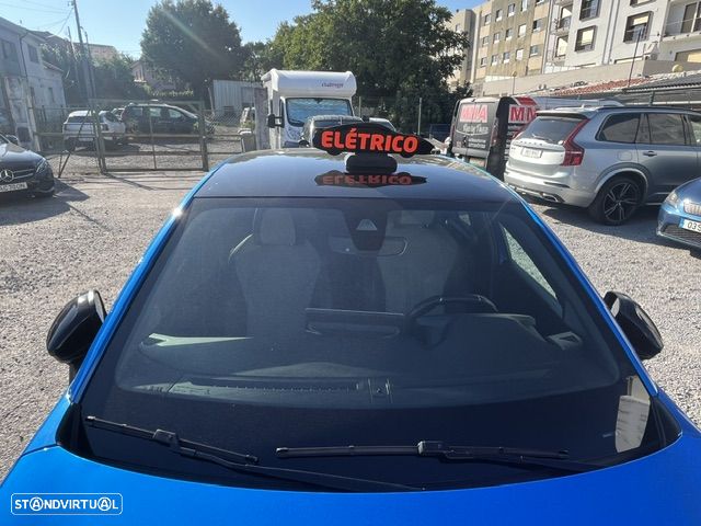 Peugeot e-208 GT Pack - 8