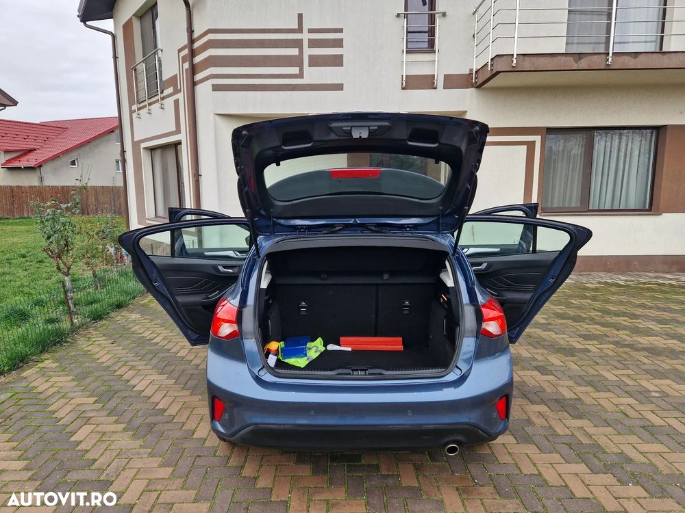 Ford Focus 1.0 EcoBoost Titanium Business - 30