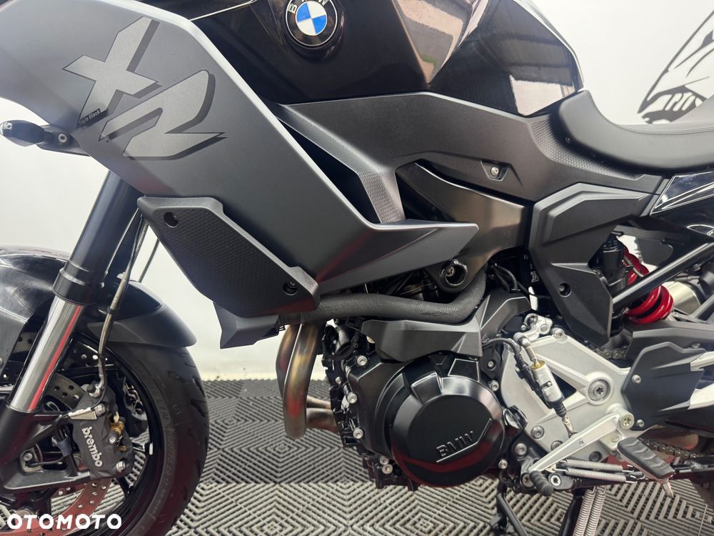 BMW XR - 14