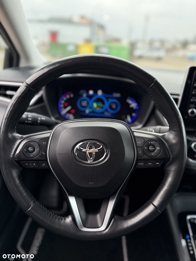 Toyota Corolla 1.8 Hybrid Executive - 11