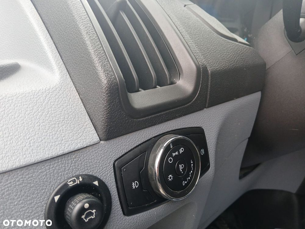 Ford TRANSIT - 9