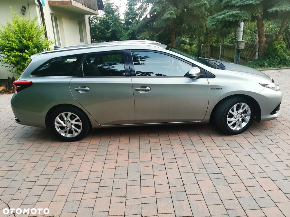 Toyota Auris - 4