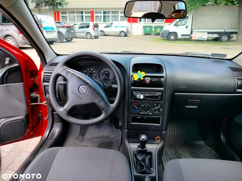 Opel Astra 1.4 - 11