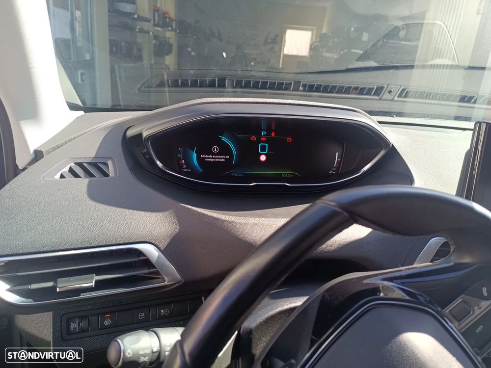 Peugeot 3008 1.6 Hybrid4 GT Line e-EAT8 - 13