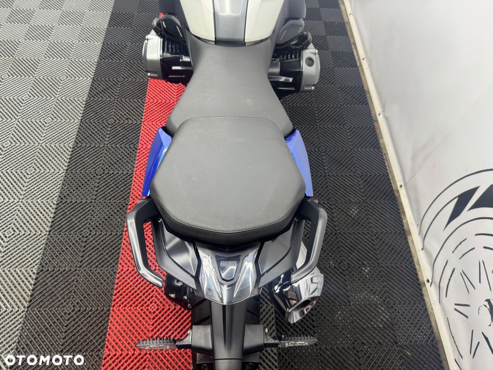 BMW RS - 22