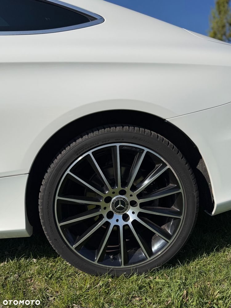 Mercedes-Benz Klasa C 200 4Matic 9G-TRONIC AMG Line - 9