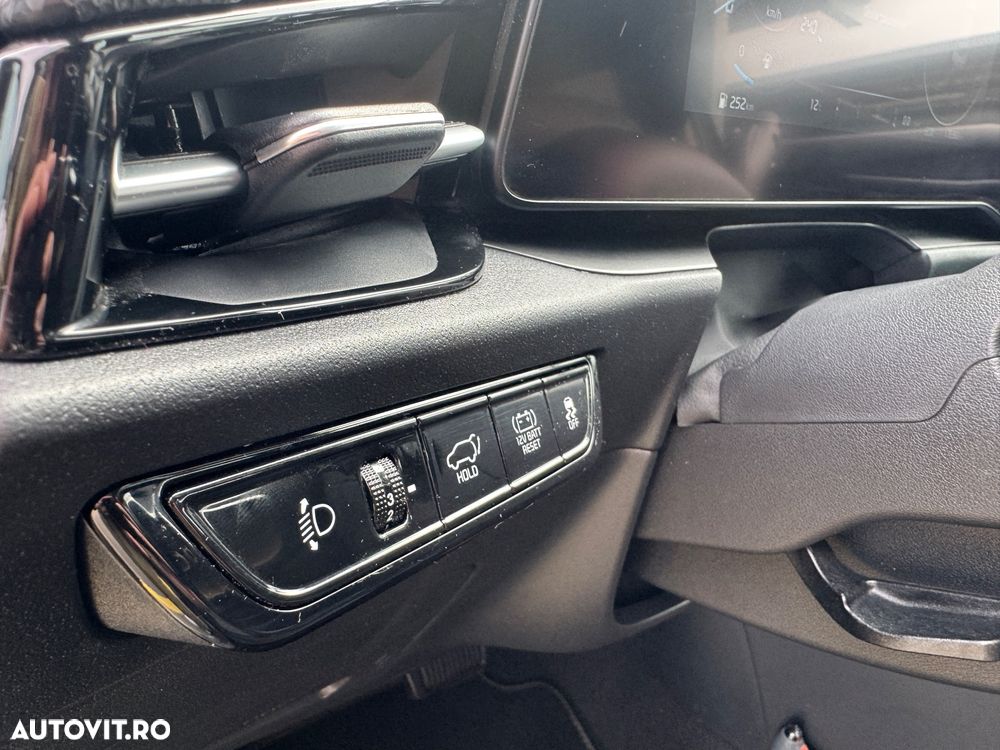 Kia Niro 1.6 GDI HEV 2WD OPF Aut. Spirit - 16