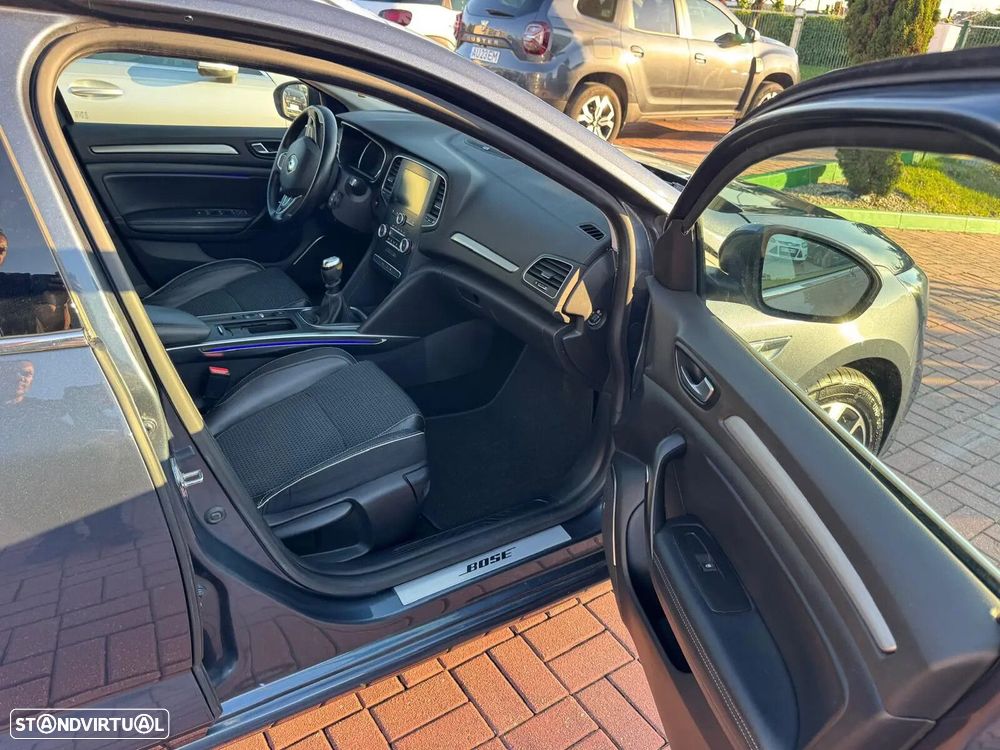 Renault Mégane Sport Tourer ENERGY TCe 130 BOSE EDITION - 30