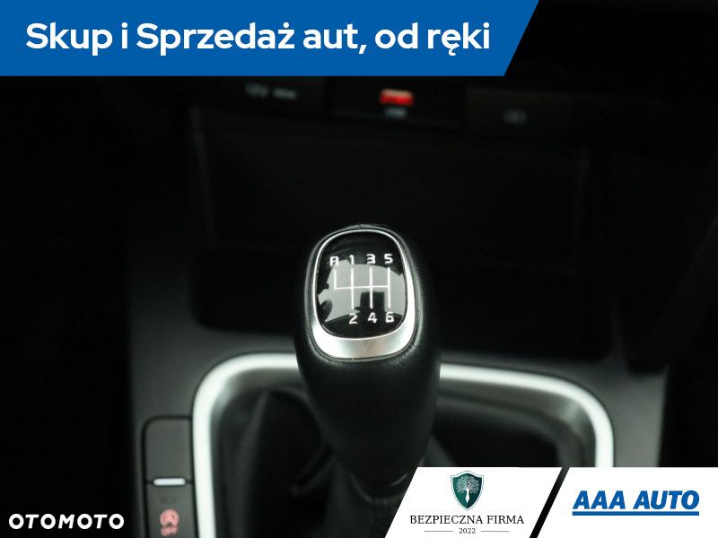 Kia Ceed - 14