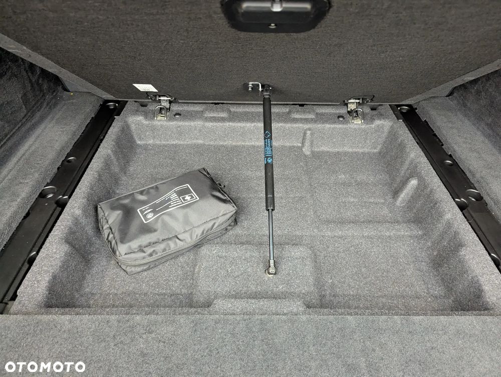 BMW Seria 5 520d Touring Sport Line - 36