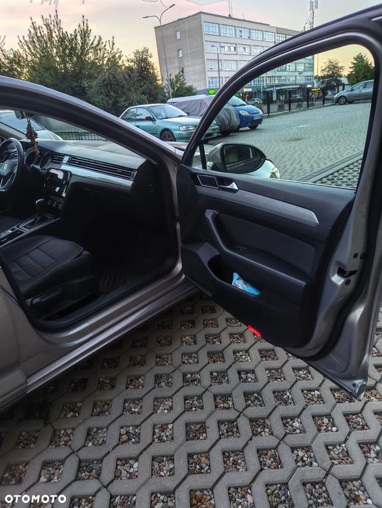 Volkswagen Passat 2.0 TSI Business DSG - 13