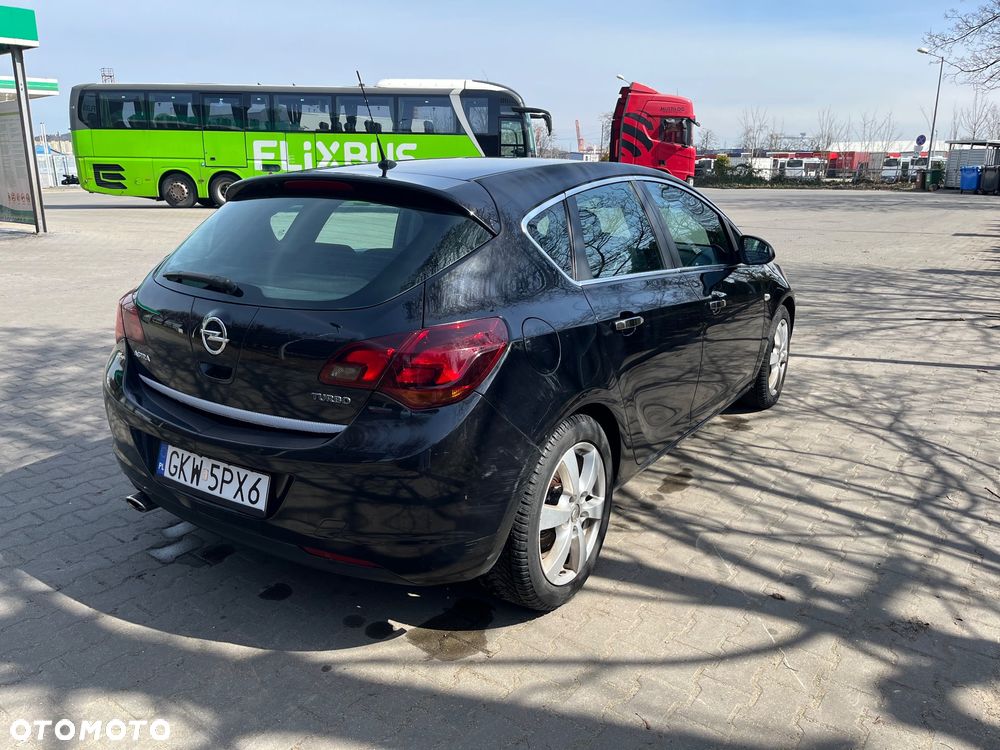 Opel Astra 1.6 T Enjoy - 5