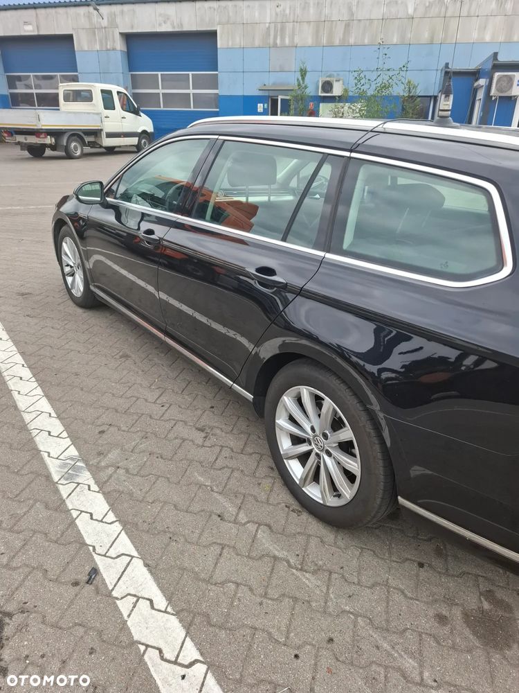 Volkswagen Passat 2.0 TDI Bi-Turbo BMT 4Mot Highline DSG - 3