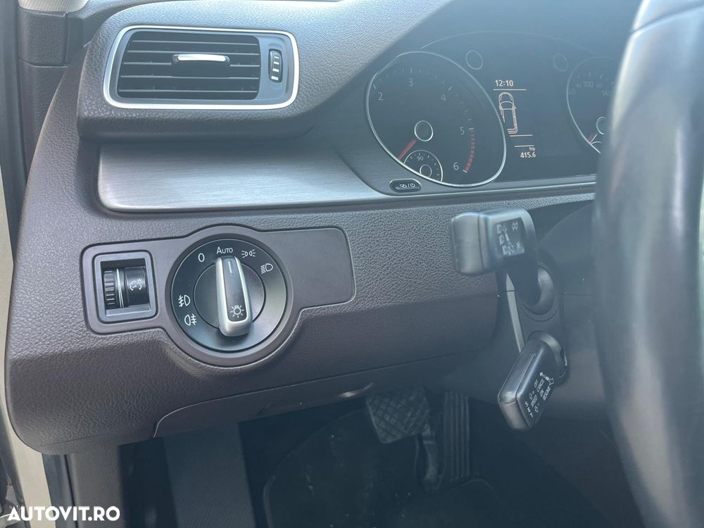 Volkswagen Passat 2.0 TDI DSG BlueMotion Technology Highline - 25