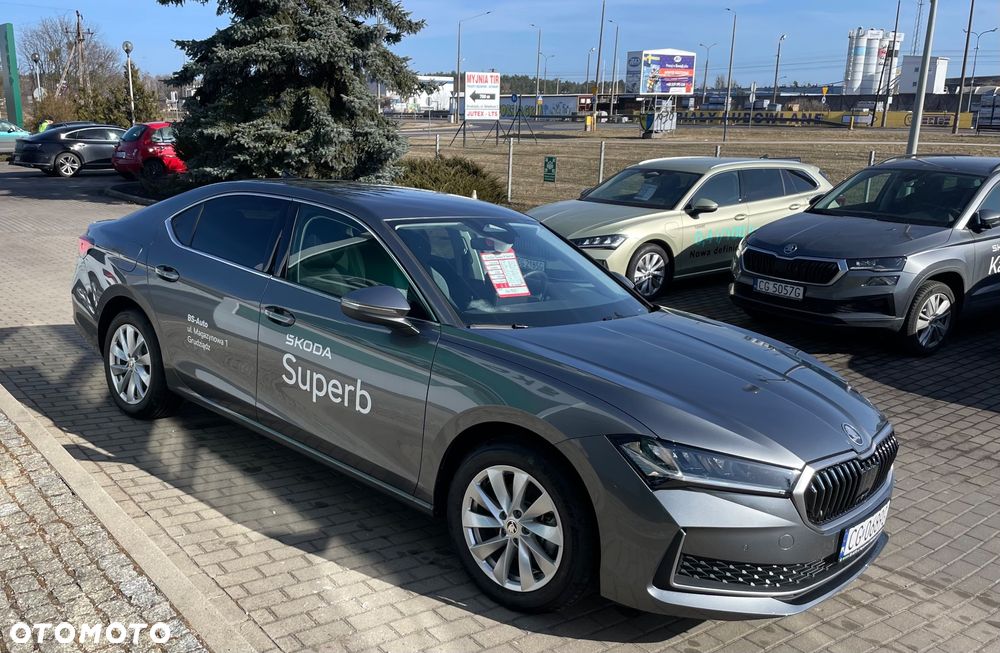 Skoda Superb 2.0 TDI SCR Selection DSG - 4