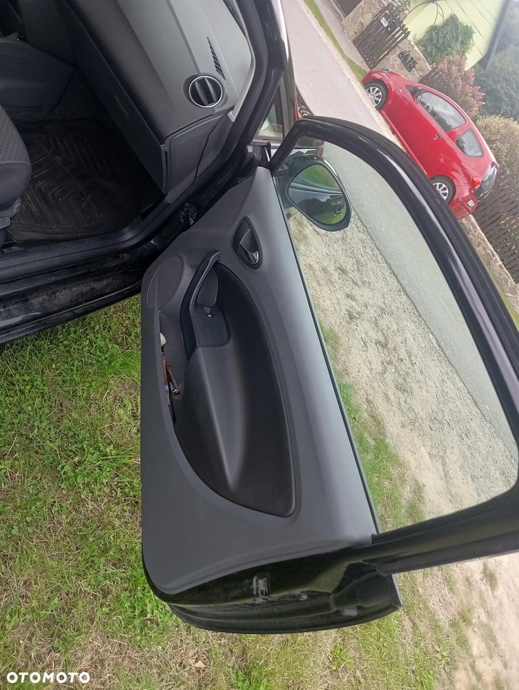 Seat Ibiza SC 1.4 16V Style - 28