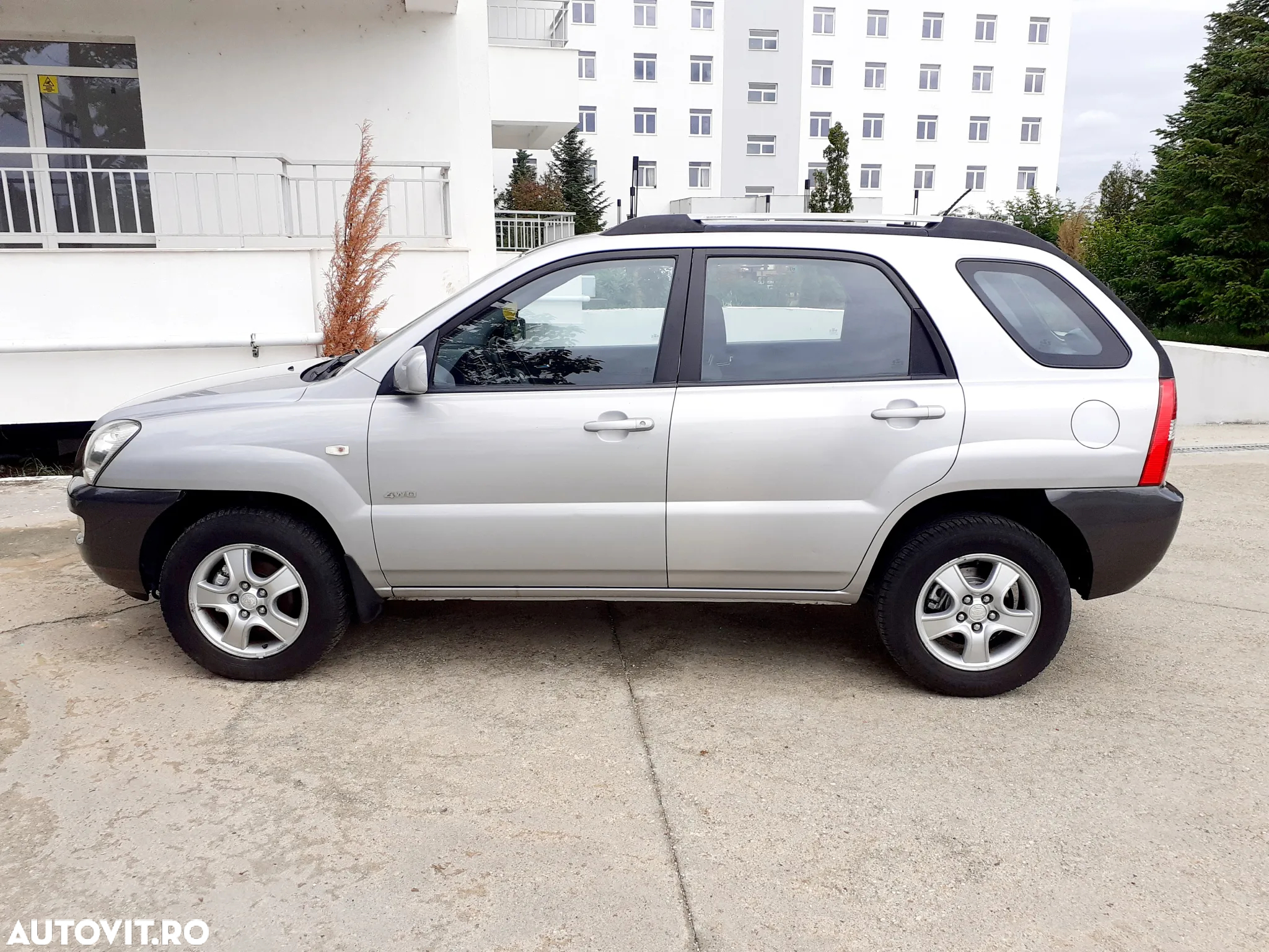 Kia Sportage 2.0i CRDI 4x4 EX AT Comfort - 3