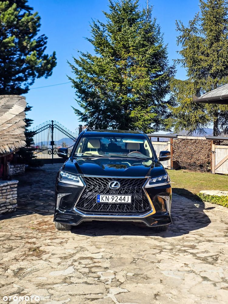 Lexus LX 570 Omotenashi - 1