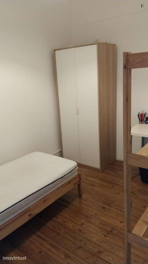 Quarto - localizado em Alcântara Lisbon - Grande imagem: 5/9