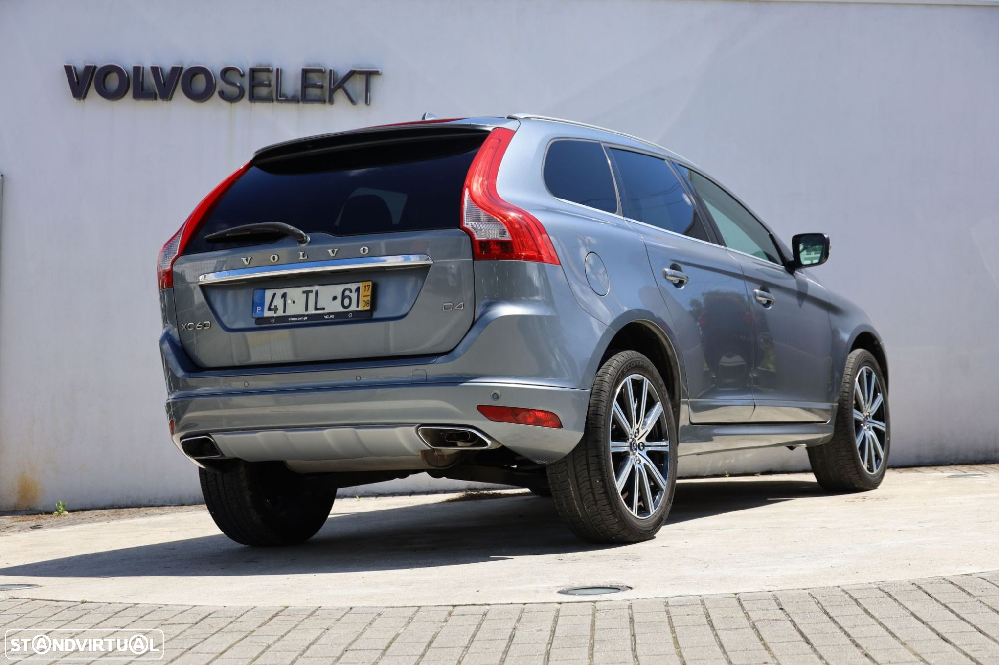 Volvo XC 60 2.0 D4 Dynamic Edition Geartronic - 23