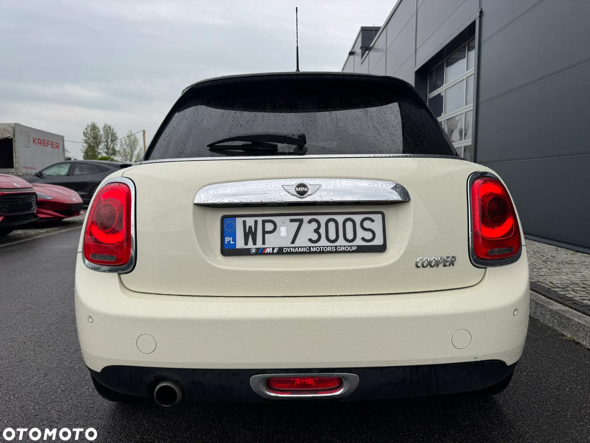MINI Cooper Standard - 4