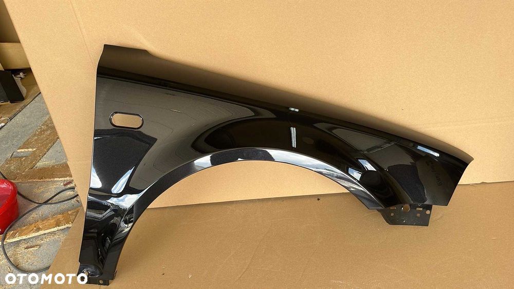 Volkswagen Passat B5 FL Błotnik - LC9Z - Ocynk/Nowy! Prawy