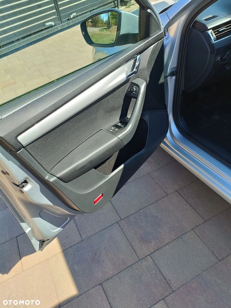 Skoda Octavia 1.4 TSI Ambition - 14