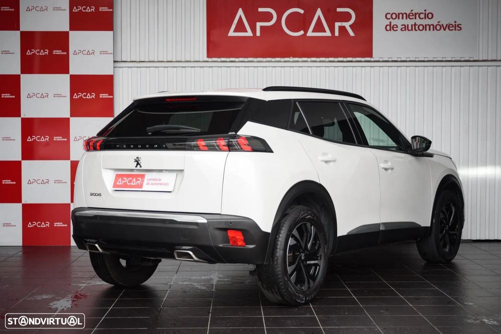 Peugeot 2008 - 4