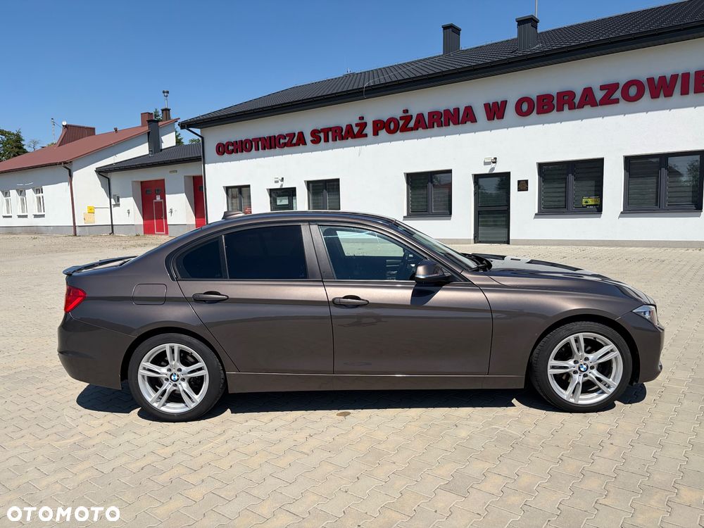 BMW Seria 3 318d Modern Line - 2