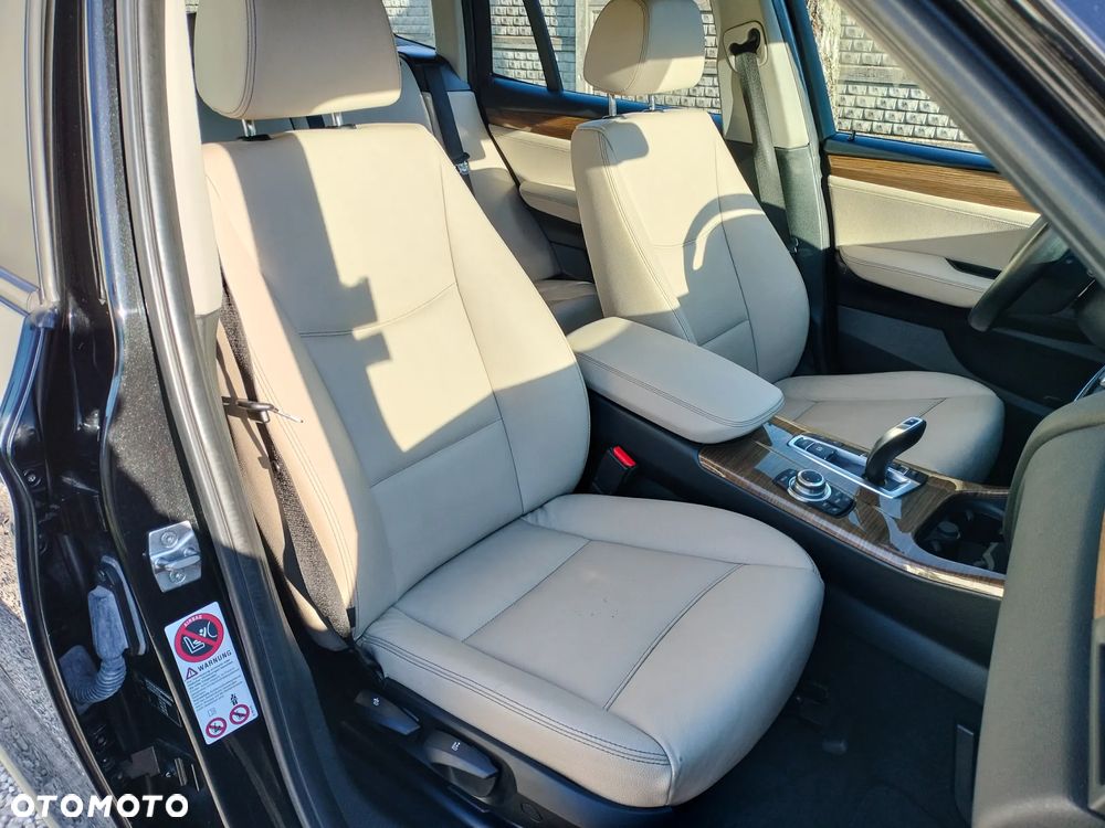 BMW X3 xDrive20d - 16