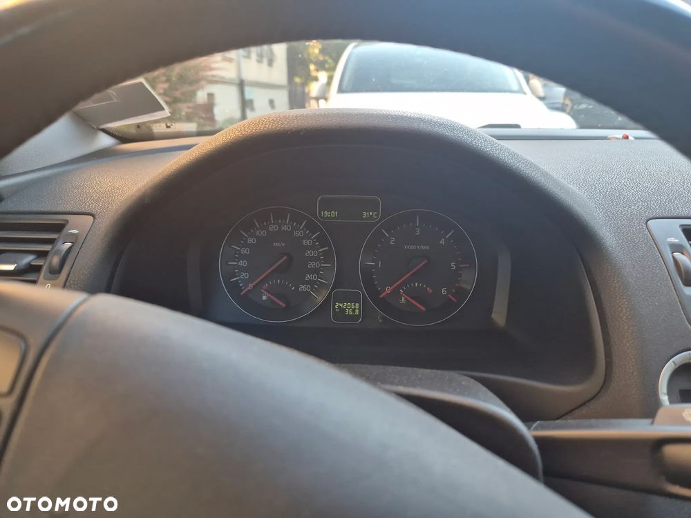 Volvo S40 D4 Momentum - 13