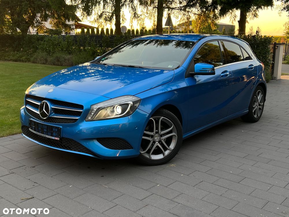 Mercedes-Benz Klasa A 180 7G-DCT AMG Line - 2