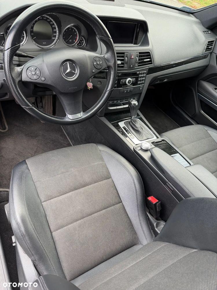 Mercedes-Benz Klasa E - 26