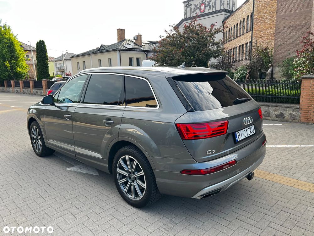 Audi Q7 - 3