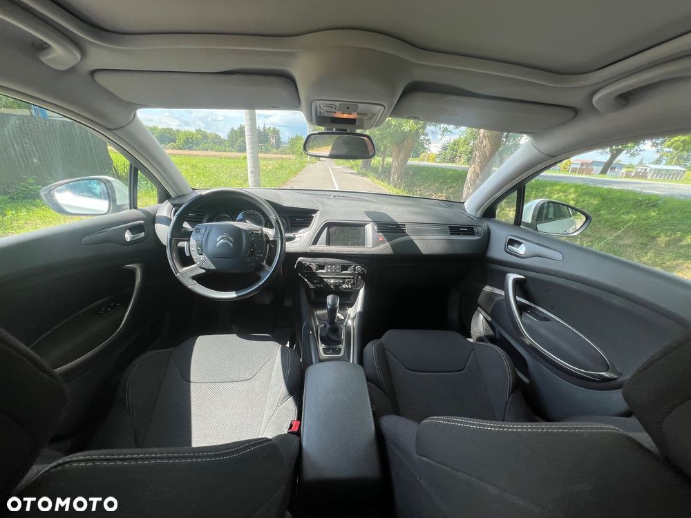 Citroën C5 Tourer e-HDi 115 EGS6 FAP Selection - 8