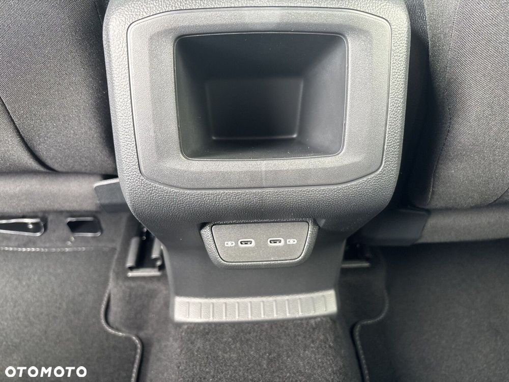 Volkswagen T-Cross - 23