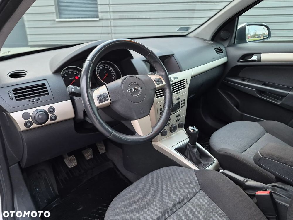 Opel Astra 1.6 Innovation - 6
