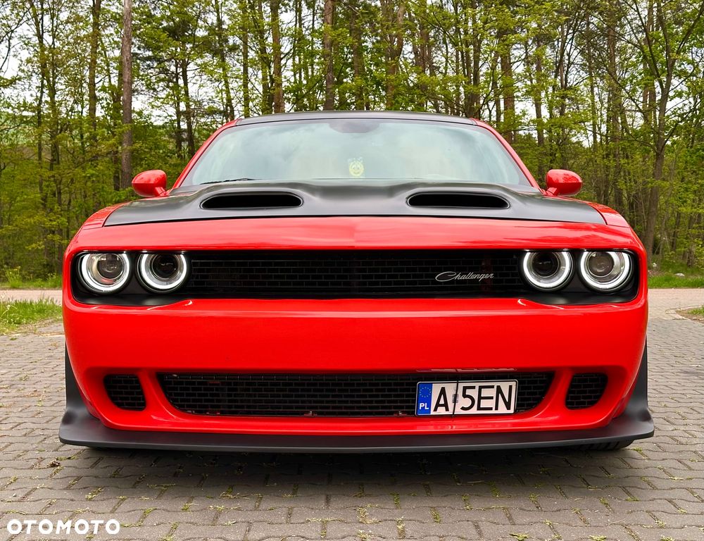 Dodge Challenger 6.4 Scat Pack - 25