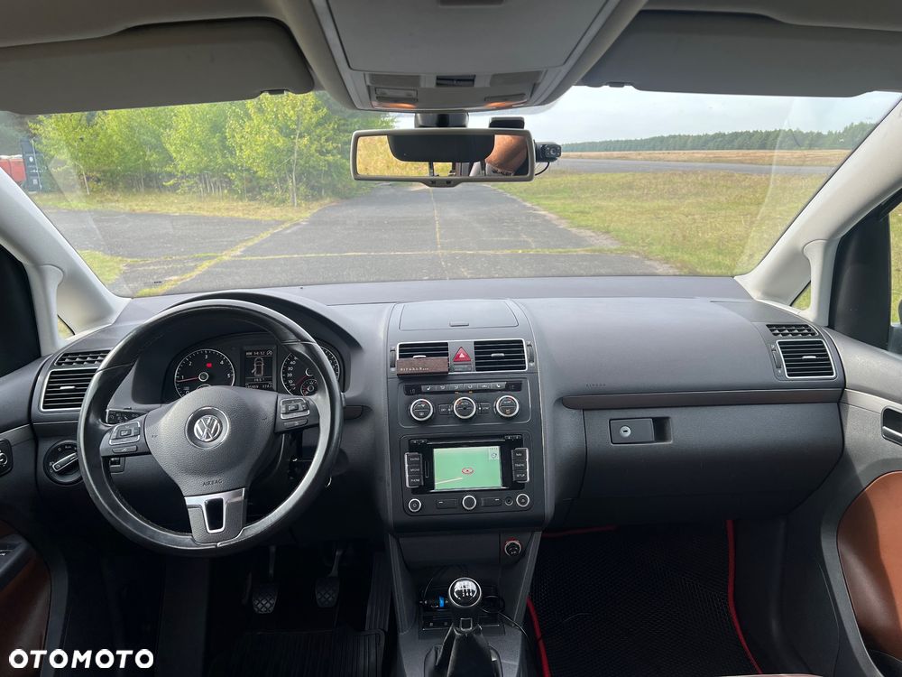 Volkswagen Touran 2.0 TDI DPF BlueMotion Technology Comfortline - 7