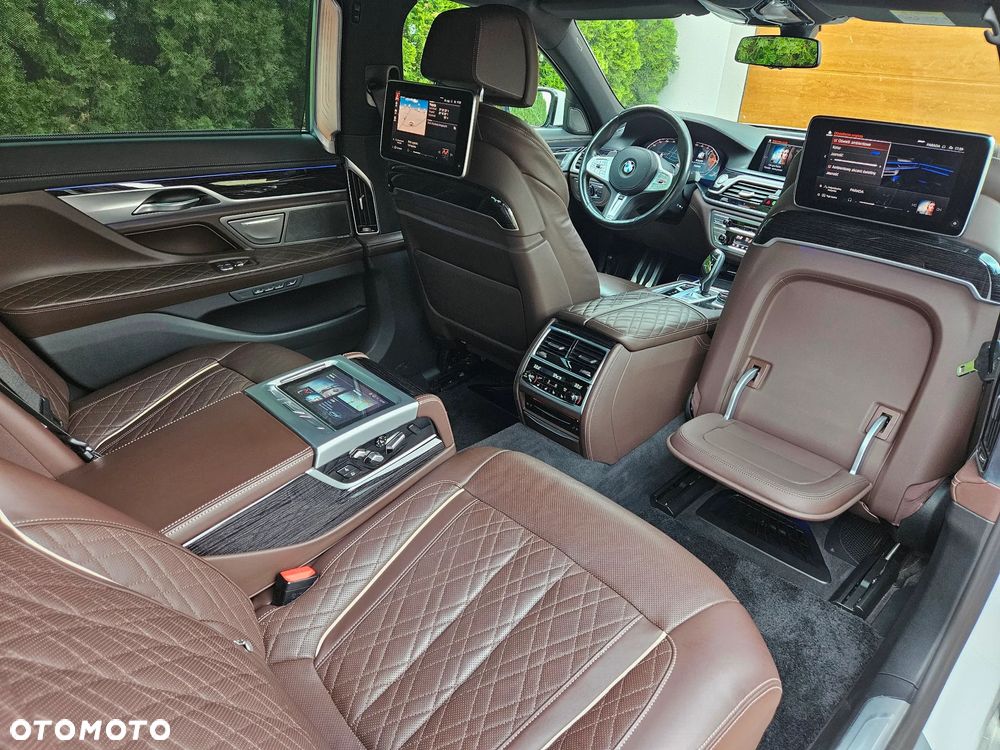 BMW Seria 7 740Ld xDrive mHEV - 24
