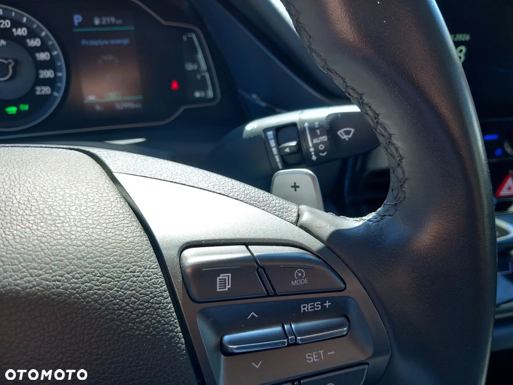 Hyundai IONIQ Hybrid Business - 27
