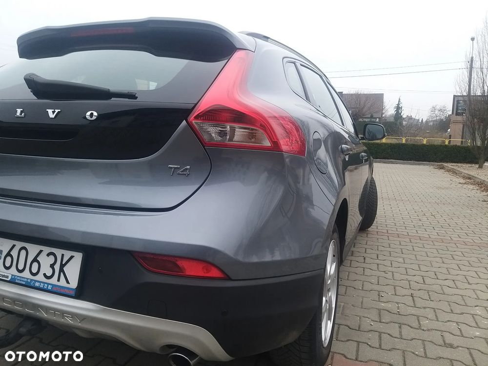 Volvo V40 Cross Country T4 AWD Momentum - 14