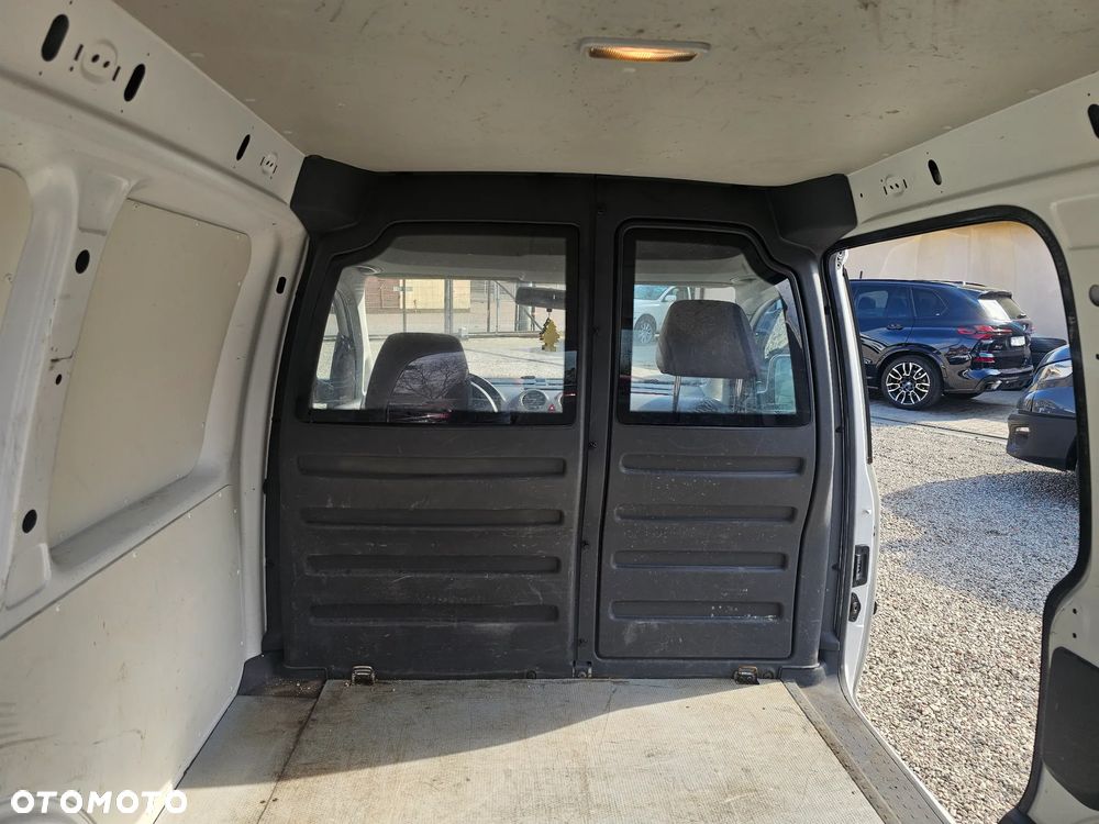 Volkswagen Caddy - 14