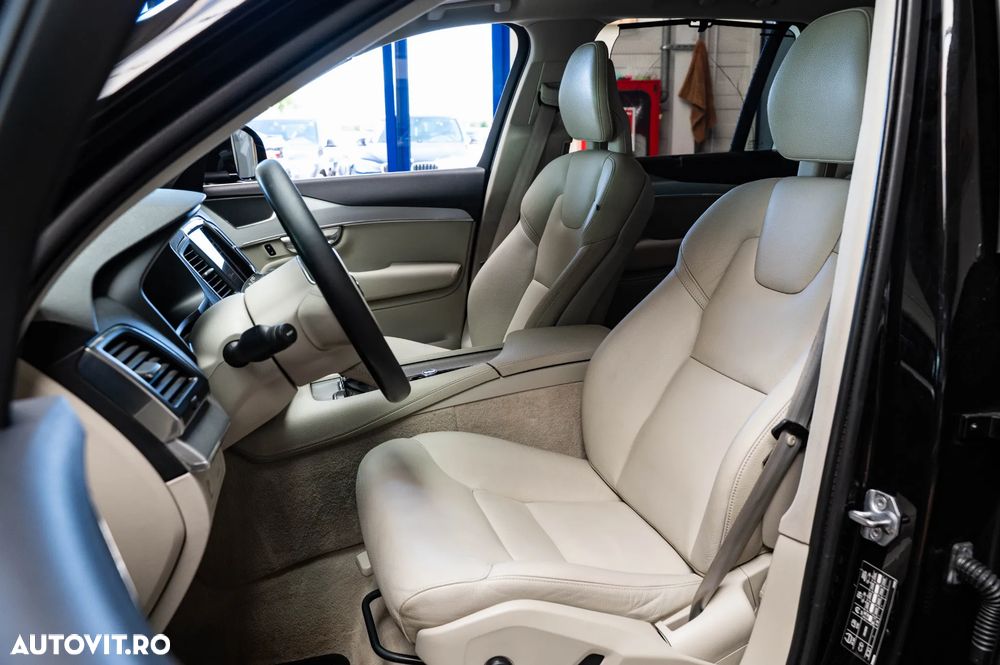 Volvo XC 90 D5 AWD Geartronic Momentum - 6