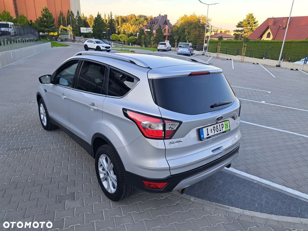 Ford Kuga - 34