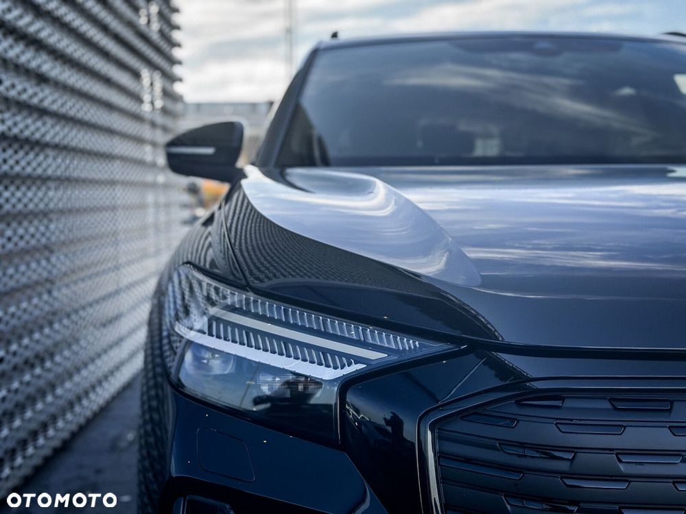 Audi Q4 e-tron - 13