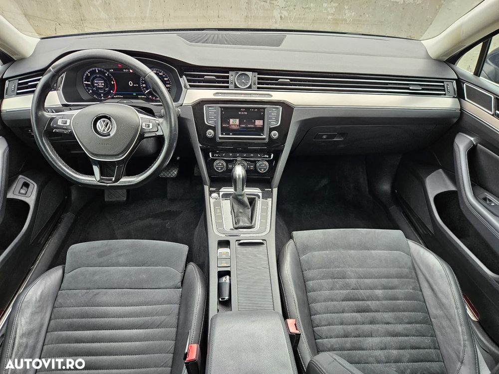 Volkswagen Passat Variant 2.0 TDI DSG R Executive - 17