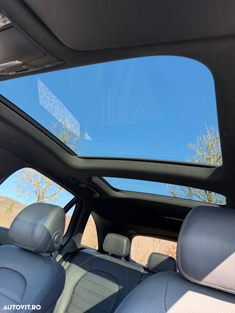 Mercedes-Benz GLC 350 e 4Matic 7G-TRONIC AMG Line - 12