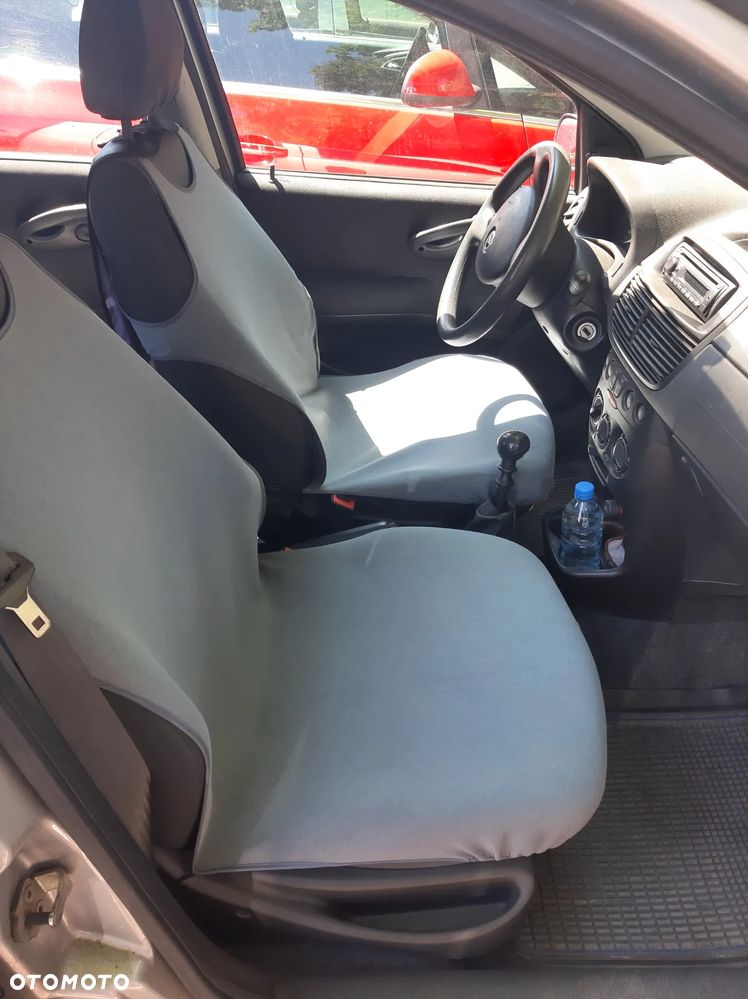 Fiat Punto 1.2 8V Class - 2
