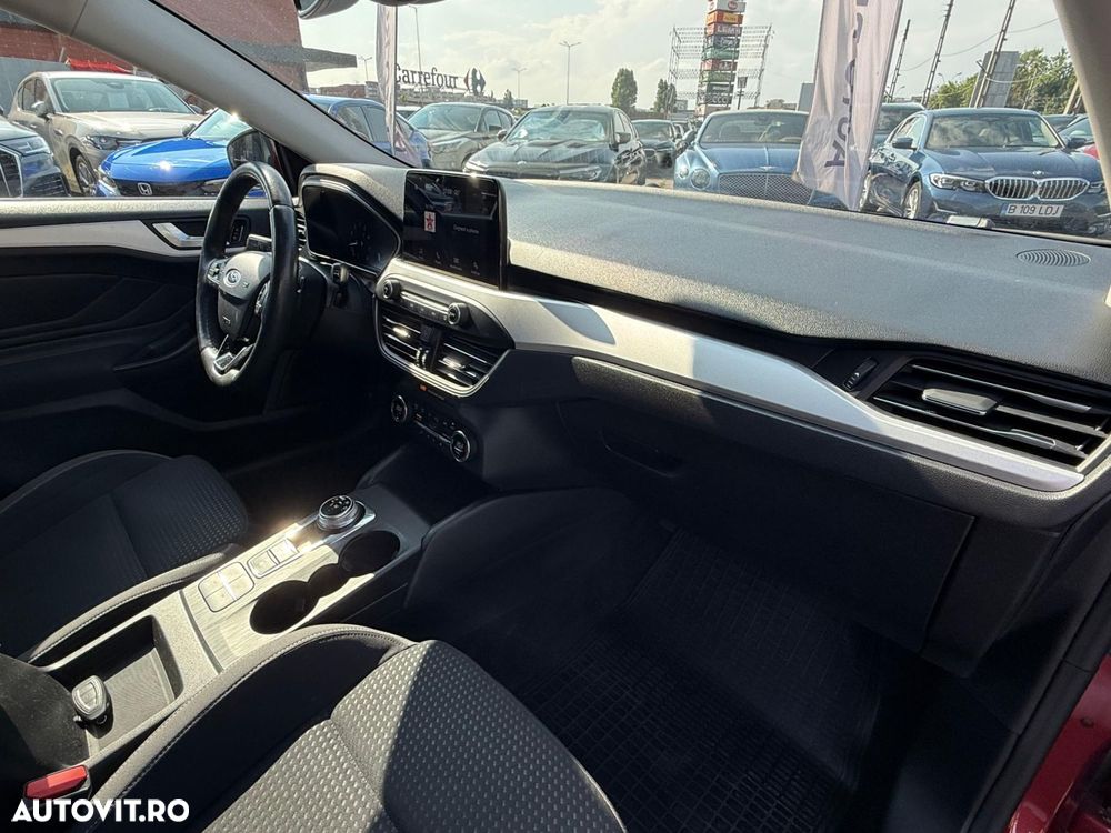 Ford Focus 1.0 EcoBoost Titanium - 4